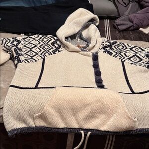 POL Cream and Black Patterned Hooded Sweater